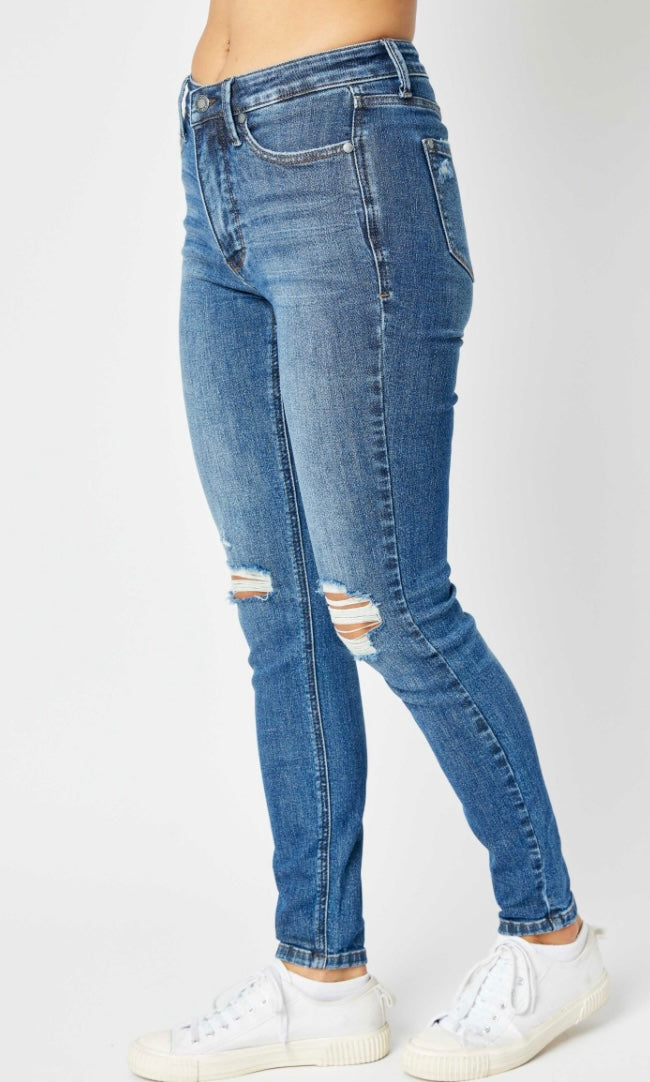 Judy Blue Tummy Control Skinny Jeans