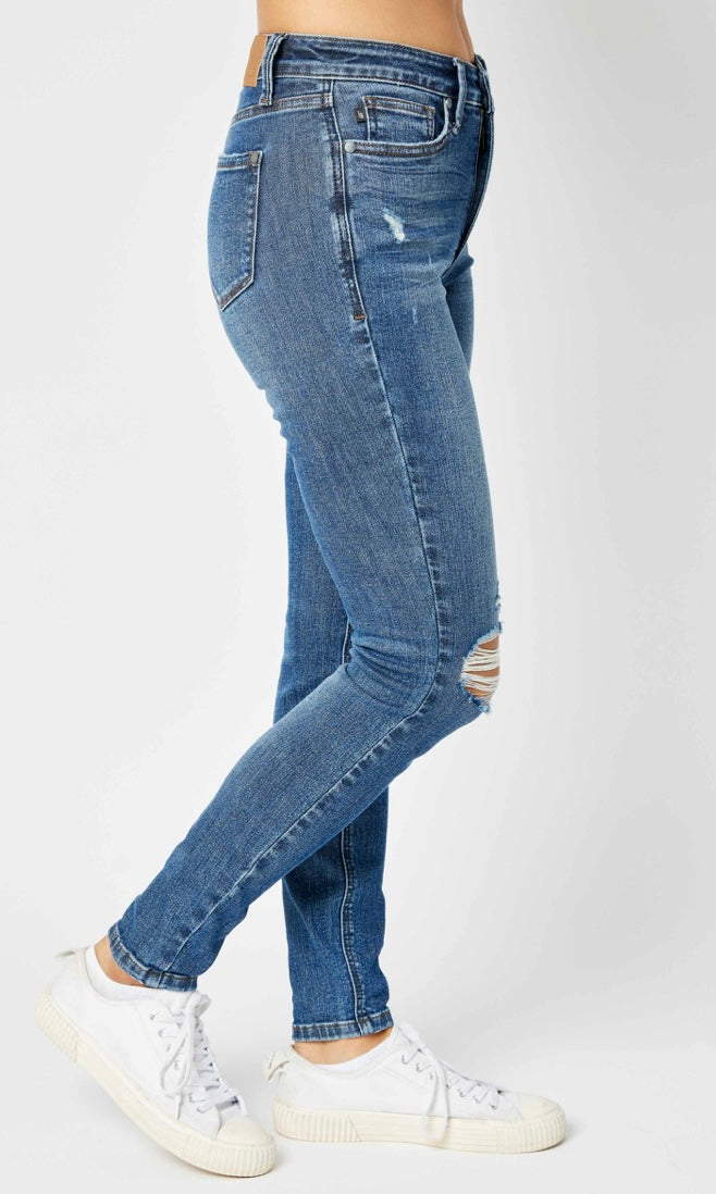 Judy Blue Tummy Control Skinny Jeans
